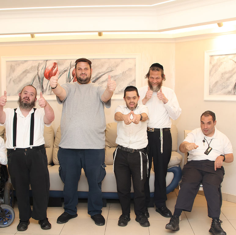 צעירים בדיור עצמאי