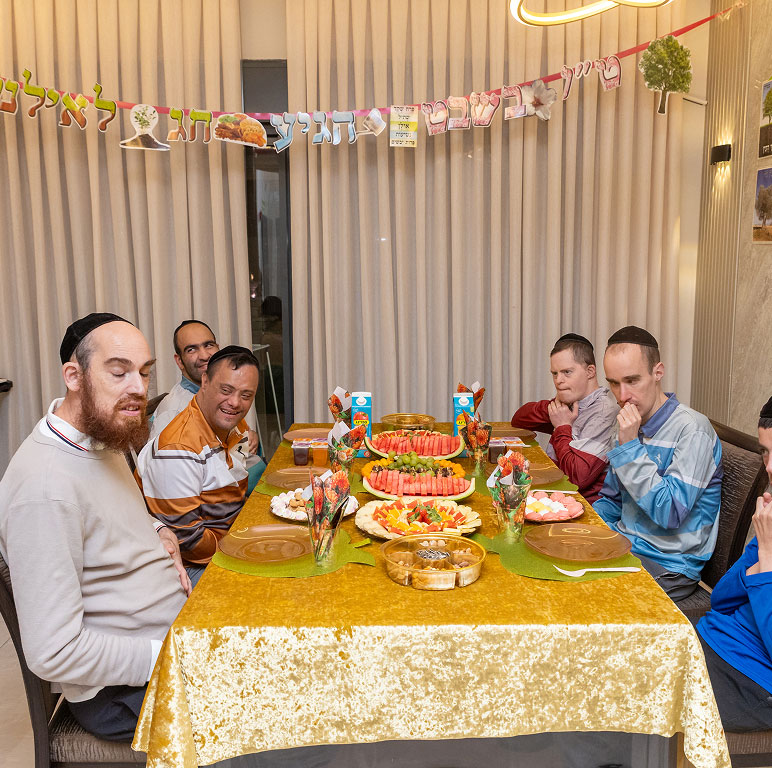 סעודה במערך הדיור